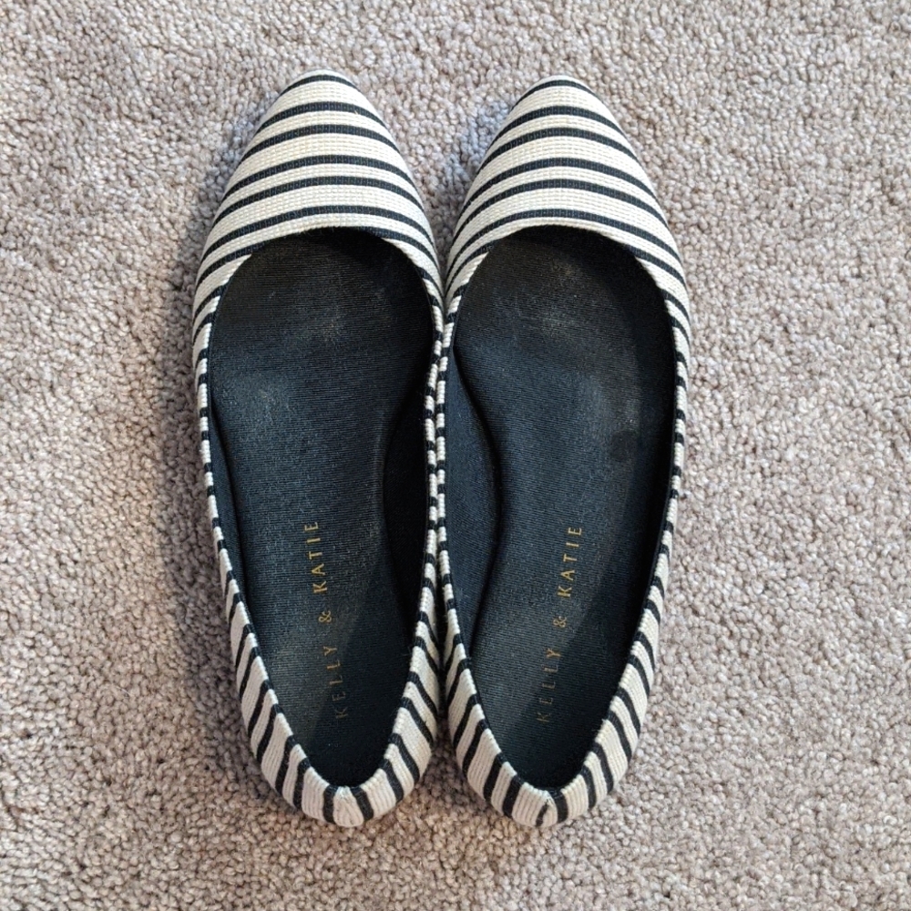 Kelly & Katie Pirassa black stripe flats